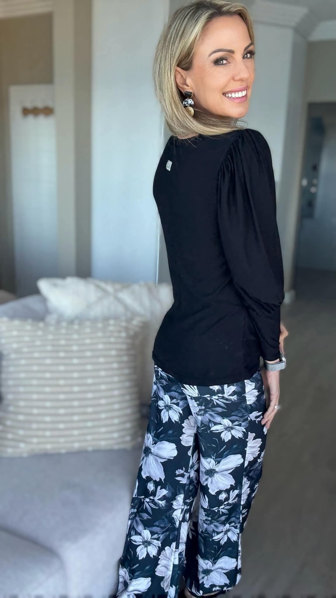 Loka Swart Suze Top - Image 3